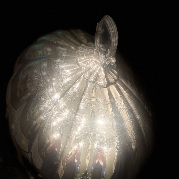 English Sheffield Silverplate meat dome/food cover/cloche - Picture 3 of 8